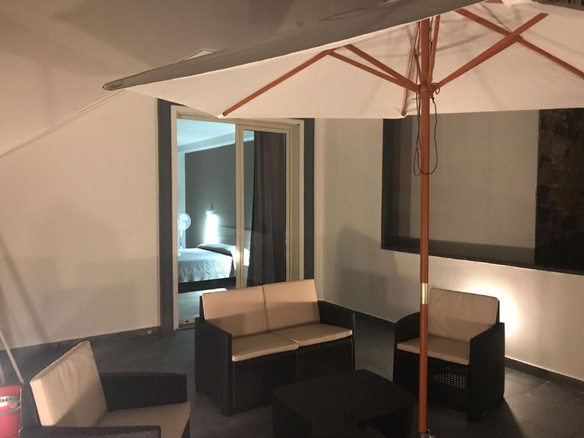 Luxury Suite Terrazze E Vista Mare 陶尔米纳 外观 照片