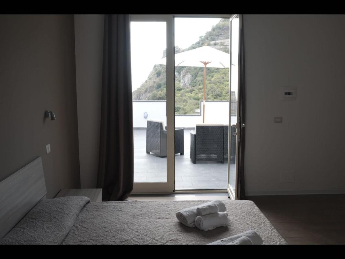 Luxury Suite Terrazze E Vista Mare 陶尔米纳 外观 照片