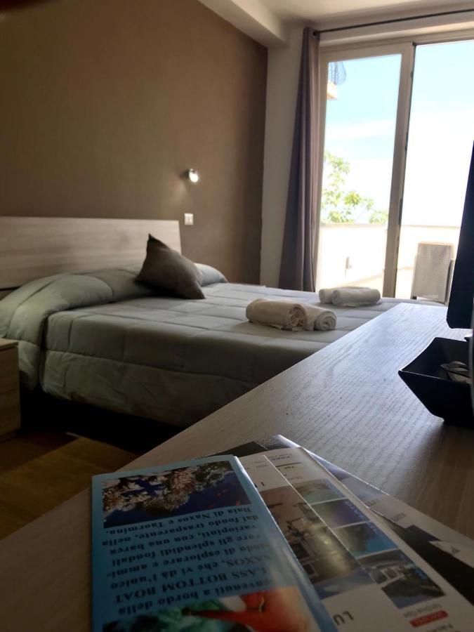 Luxury Suite Terrazze E Vista Mare 陶尔米纳 外观 照片