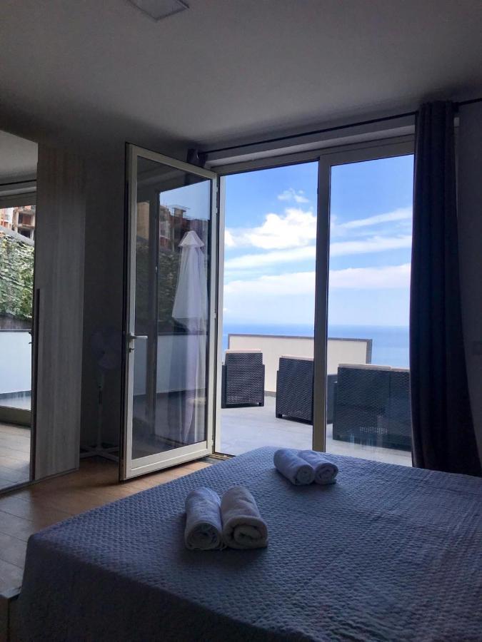 Luxury Suite Terrazze E Vista Mare 陶尔米纳 外观 照片